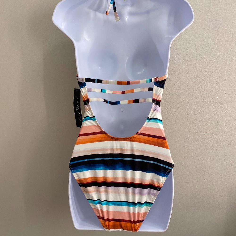 La Blanca Flattering Size 8 One Piece Woman's Swimsuit - Picture 2 of 5